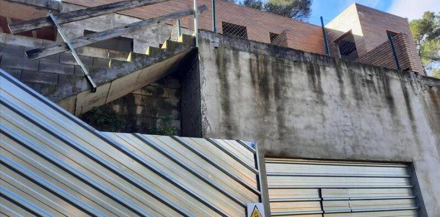 Сasa en Castellar del Vallès, Barcelona, España 1 dormitorio, 282 m2 No. 191150
