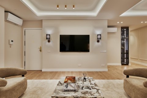 Dzīvoklis pārdošanā Madrid, Spānijā 3 istabas, 136 m2 Nr. 179901 - attēls 6