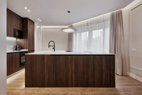Dzīvoklis pārdošanā Madrid, Spānijā 3 istabas, 136 m2 Nr. 179901 - attēls 8
