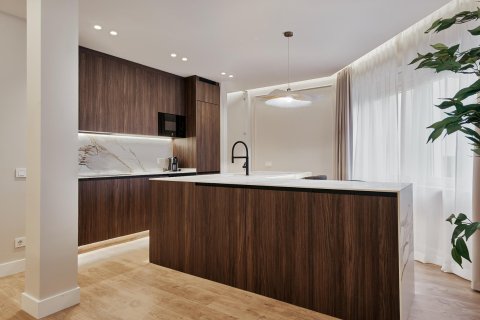 Dzīvoklis pārdošanā Madrid, Spānijā 3 istabas, 136 m2 Nr. 179901 - attēls 10