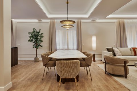 Dzīvoklis pārdošanā Madrid, Spānijā 3 istabas, 136 m2 Nr. 179901 - attēls 17