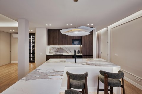 Dzīvoklis pārdošanā Madrid, Spānijā 3 istabas, 136 m2 Nr. 179901 - attēls 13