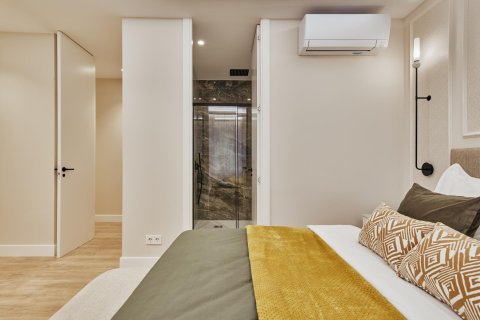 Dzīvoklis pārdošanā Madrid, Spānijā 3 istabas, 136 m2 Nr. 179901 - attēls 20