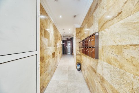 Villa till salu i Madrid, Spanien 2 sovrum, 56 kvm. Nr. 179900 - foto 8