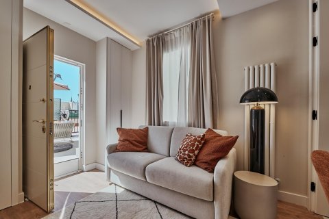 Huoneisto myytävänä Madrid, Espanja, 1 makuuhuone, 32 m2 No. 179897 - kuva 2