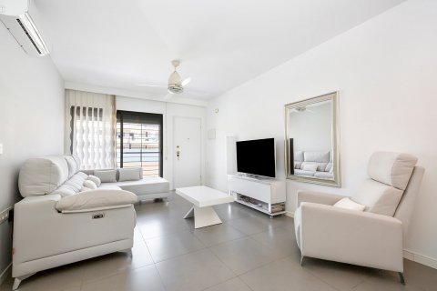 Apartment for sale Torre de la Horadada, Alicante, Spain 4 bedrooms, 120 sq.m. No. 114379 - photo 5