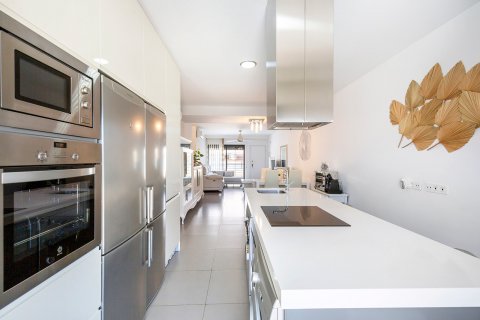 Apartment for sale Torre de la Horadada, Alicante, Spain 4 bedrooms, 120 sq.m. No. 114379 - photo 14