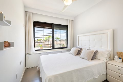 Apartment for sale Torre de la Horadada, Alicante, Spain 4 bedrooms, 120 sq.m. No. 114379 - photo 19