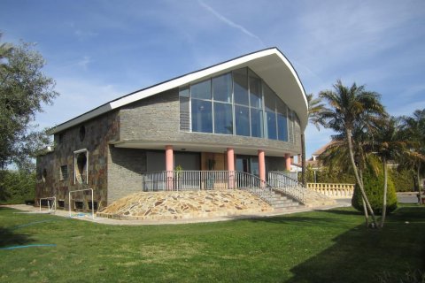 Villa pārdošanā Los Montesinos, Alicante, Spānijā 5 istabas, 750 m2 Nr. 189072 - attēls 2