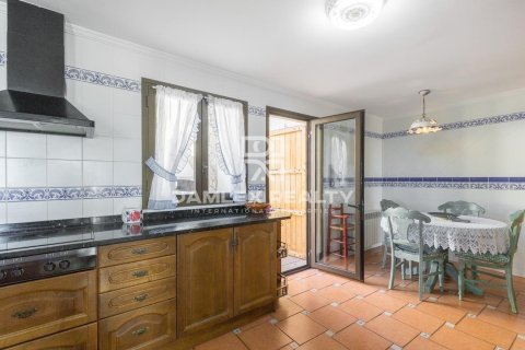 Willa w Lloret de Mar, Girona, Hiszpania 6 sypialni, 548 mkw. nr 176887 – zdjęcie 24