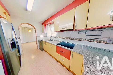 Hus till salu i Monforte del Cid, Alicante, Spanien 4 sovrum, 265 kvm. Nr. 173199 - foto 11