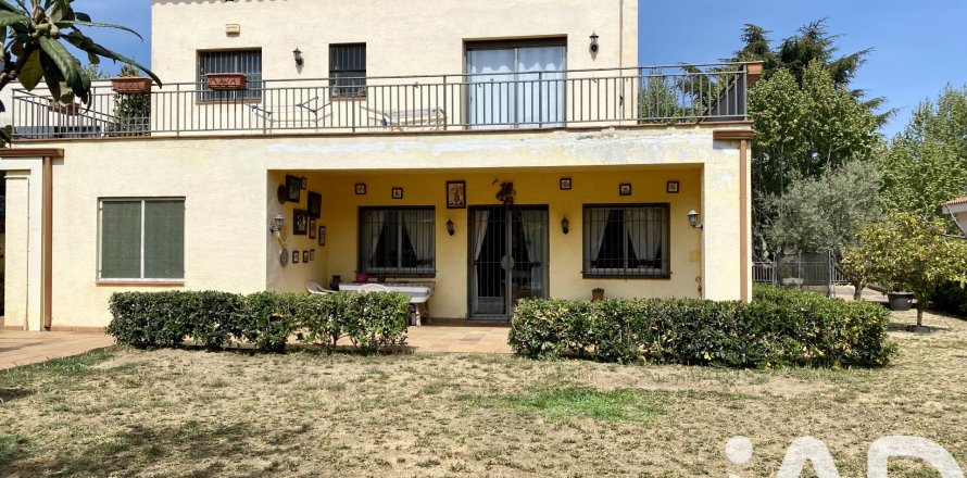 Casa a Argentona, Barcelona, Spagna 4 camere da letto, 580 mq. N° 173204