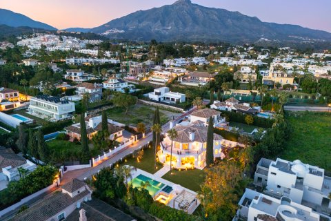 Willa Marbella, Malaga, Hiszpania 5 sypialni, 722 mkw. nr 135029 – zdjęcie 28
