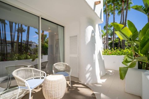 Bungalowi myytävänä Marbella, Malaga, Espanja, 3 makuuhuonetta, 136 m2 No. 135030 - kuva 17