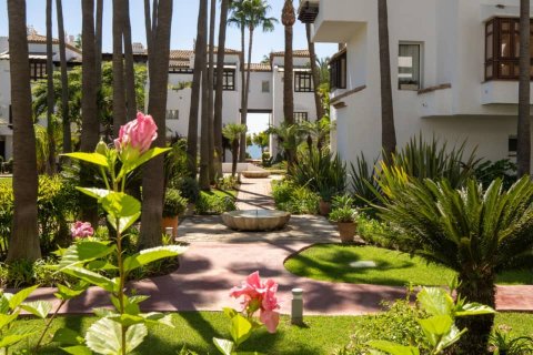 Bungalowi myytävänä Marbella, Malaga, Espanja, 3 makuuhuonetta, 136 m2 No. 135030 - kuva 2