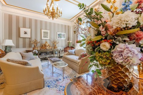 Huoneisto myytävänä Barcelona, Espanja, 4 makuuhuonetta, 250 m2 No. 146273 - kuva 12