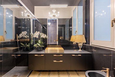 Huoneisto myytävänä Barcelona, Espanja, 4 makuuhuonetta, 250 m2 No. 146273 - kuva 8