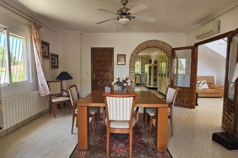 Продажа виллы Пинар де Камповерде, Аликанте, Испания 5 спален, 406м2 №115300 - фото 30