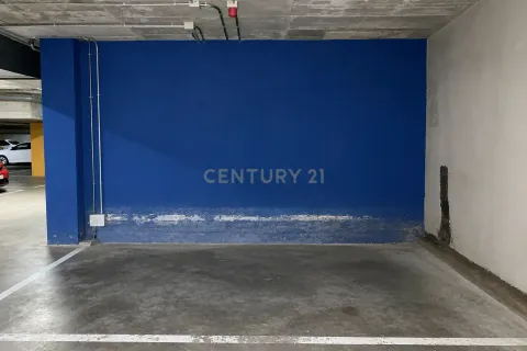 Garaje en venta en Barcelona, España 24.85 m2 No. 191135 - foto 2