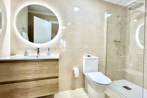 Apartamento en venta en Villamartin, Alicante, España 2 dormitorios, 60 m2 No. 189982 - foto 4
