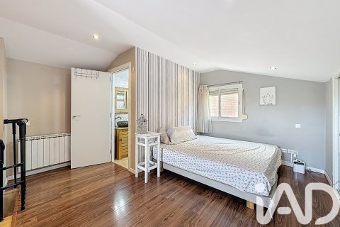 Paritalo myytävänä Sant Sadurni d'Anoia, Barcelona, Espanja, 3 makuuhuonetta, 97 m2 No. 172732 - kuva 20