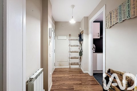 Paritalo myytävänä Sant Sadurni d'Anoia, Barcelona, Espanja, 3 makuuhuonetta, 97 m2 No. 172732 - kuva 3