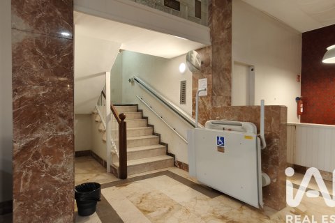 Apartament w Barcelona, Hiszpania 3 sypialnie, 85 mkw. nr 172730 – zdjęcie 18