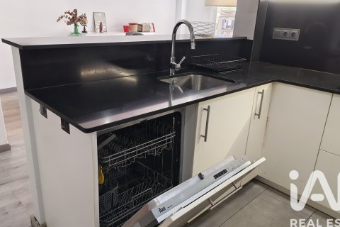 Apartament w Barcelona, Hiszpania 3 sypialnie, 85 mkw. nr 172730 – zdjęcie 8