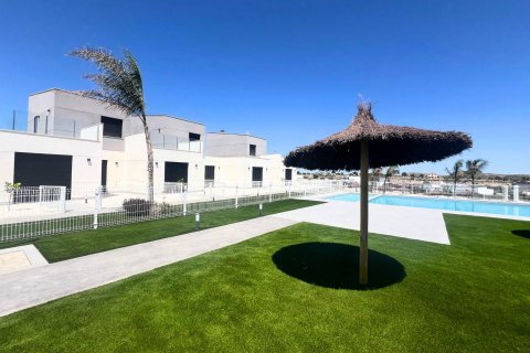 Kaupunkipientalo myytävänä Banos Y Mendigo, Murcia, Espanja, 2 makuuhuonetta, 76 m2 No. 114494 - kuva 2