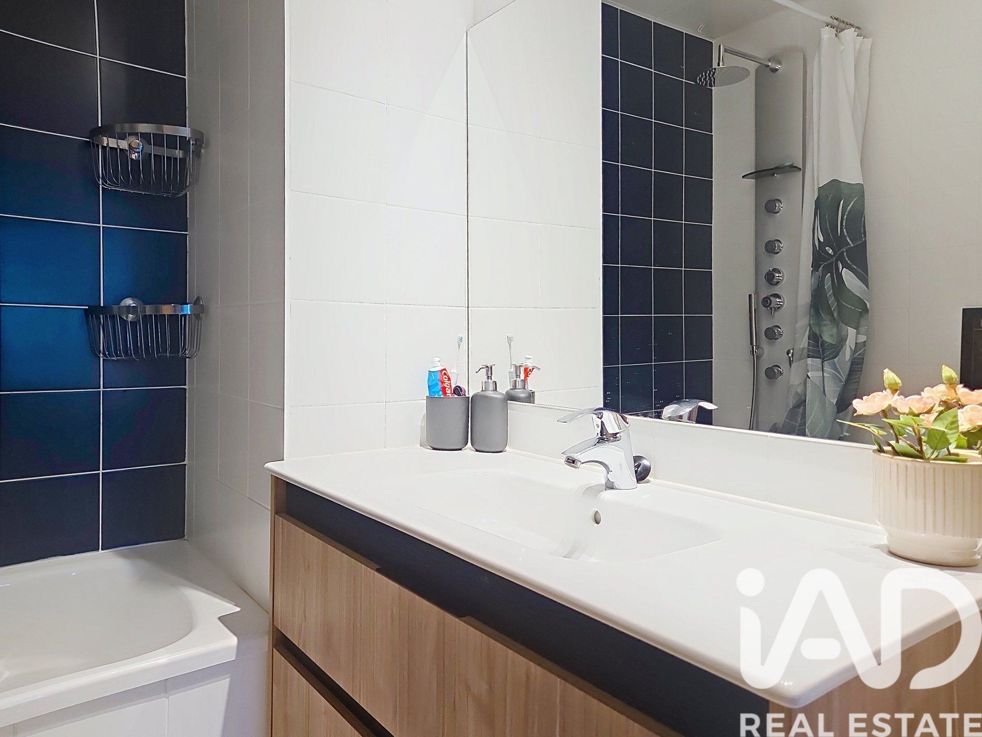 Appartamento a L'Hospitalet de Llobregat, Barcelona, Spagna 3 camere da letto, 113 mq. N° 172943