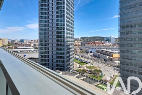 Apartament w L'Hospitalet de Llobregat, Barcelona, Hiszpania 3 sypialnie, 113 mkw. nr 172943 – zdjęcie 1