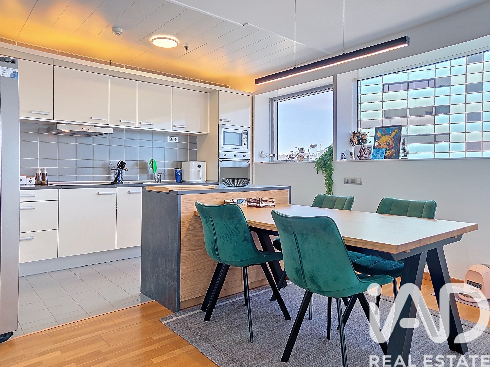 Appartamento a L'Hospitalet de Llobregat, Barcelona, Spagna 3 camere da letto, 113 mq. N° 172943