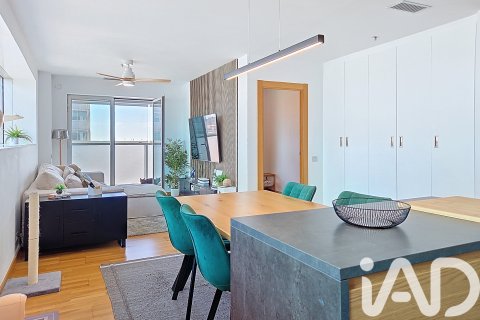 Apartament w L'Hospitalet de Llobregat, Barcelona, Hiszpania 3 sypialnie, 113 mkw. nr 172943 – zdjęcie 10