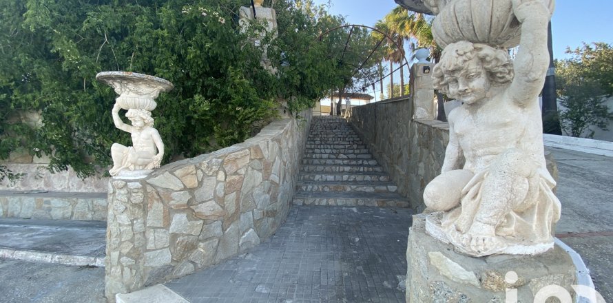 House à Chiclana de la Frontera, Cadiz, Espagne 5 chambres, 693 m2 No. 153233