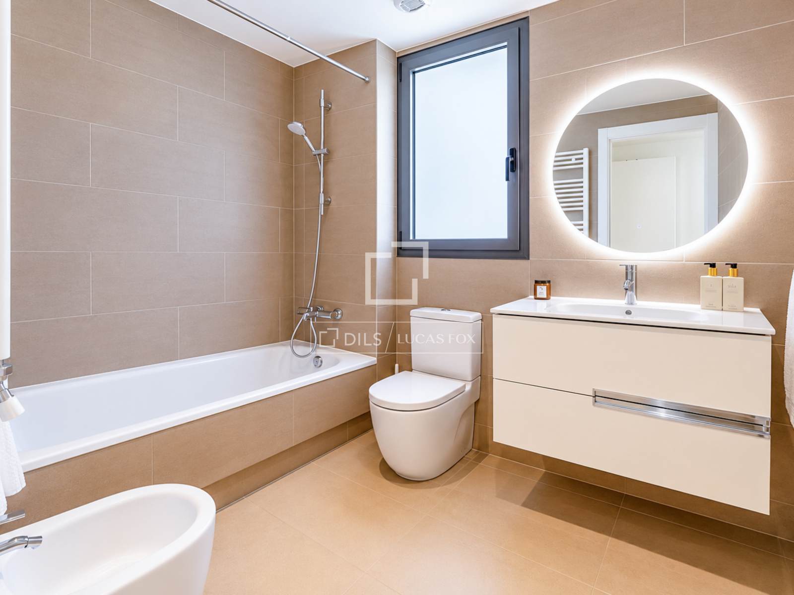 Apartament w Sitges, Barcelona, Hiszpania 3 sypialnie, 100 mkw. nr 192735