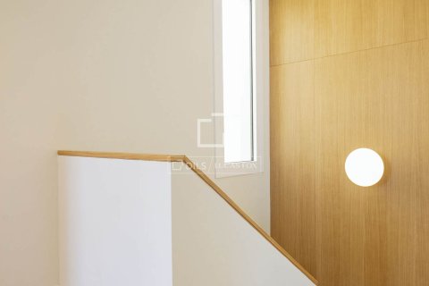 Kattohuoneisto myytävänä Barcelona, Espanja, 3 makuuhuonetta, 178 m2 No. 192731 - kuva 19