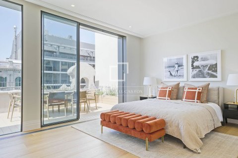 Kattohuoneisto myytävänä Barcelona, Espanja, 3 makuuhuonetta, 178 m2 No. 192731 - kuva 21