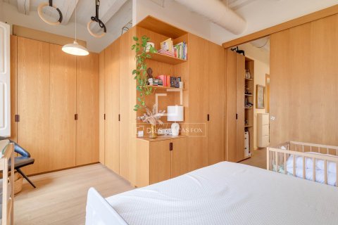 Huoneisto myytävänä Barcelona, Espanja, 2 makuuhuonetta, 75 m2 No. 192734 - kuva 28
