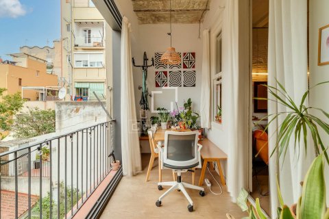 Huoneisto myytävänä Barcelona, Espanja, 2 makuuhuonetta, 75 m2 No. 192734 - kuva 3