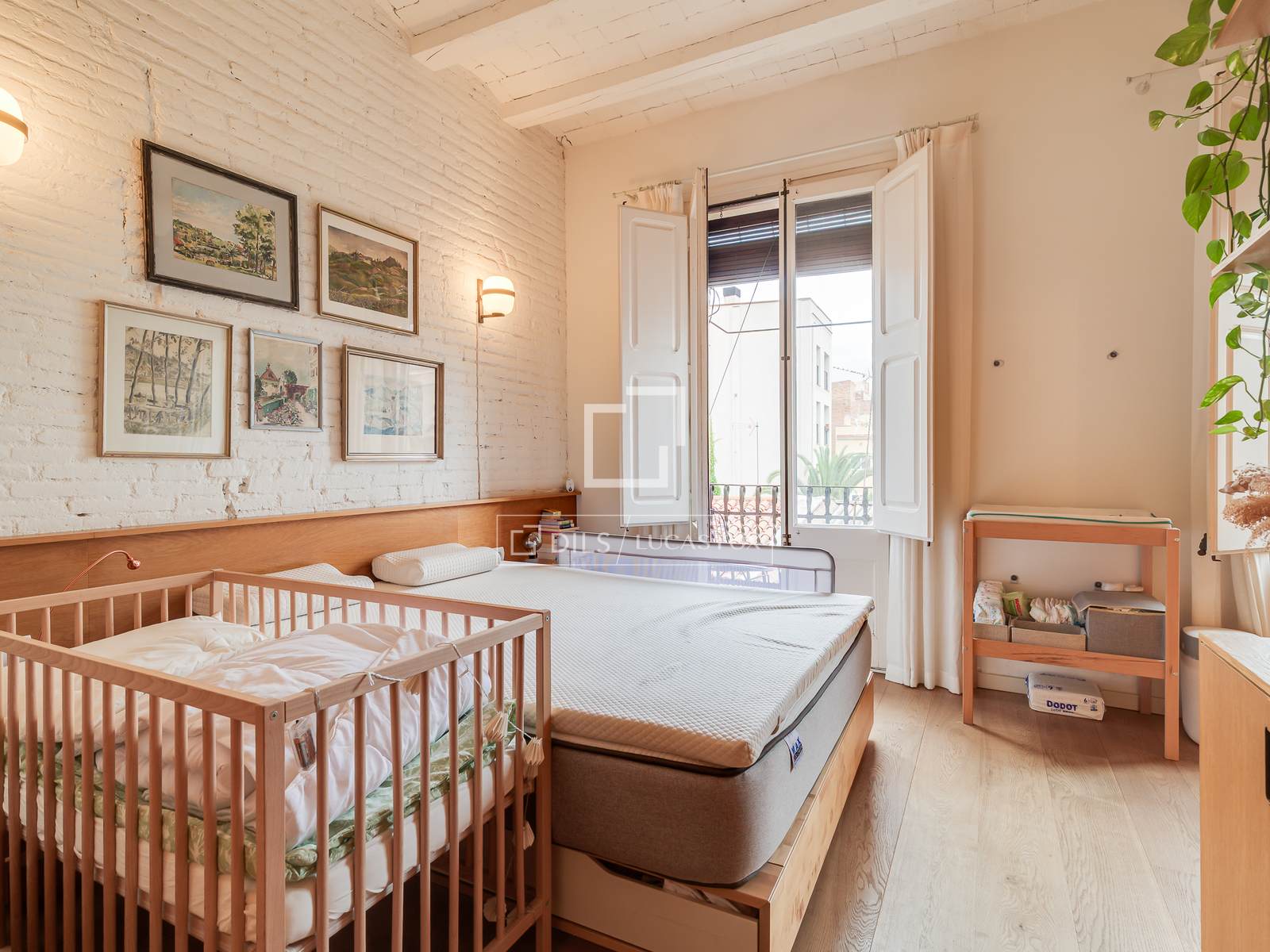 Wohnung in Barcelona, Spanien 2 Schlafzimmer, 75 m2 Nr. 192734