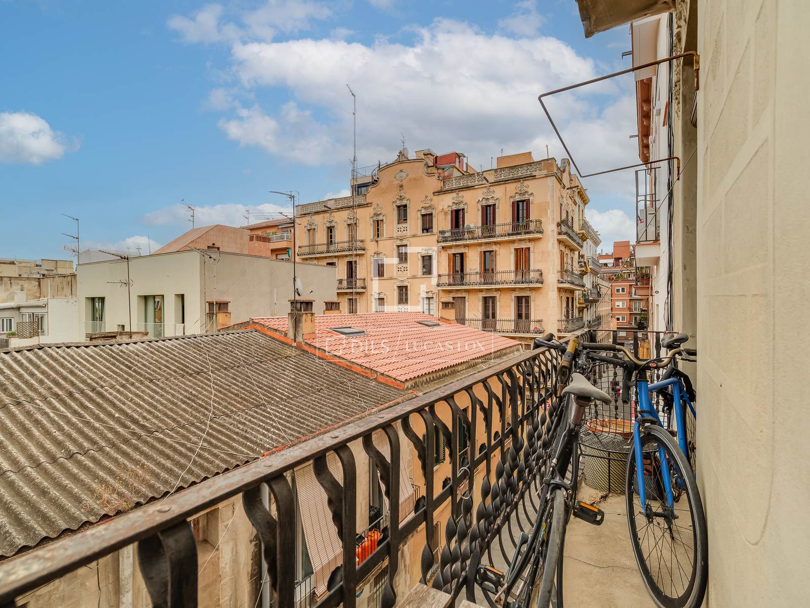 Wohnung in Barcelona, Spanien 2 Schlafzimmer, 75 m2 Nr. 192734
