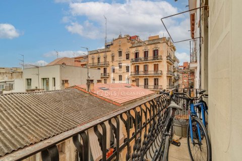Huoneisto myytävänä Barcelona, Espanja, 2 makuuhuonetta, 75 m2 No. 192734 - kuva 30
