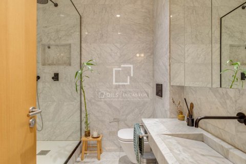 Huoneisto myytävänä Barcelona, Espanja, 2 makuuhuonetta, 75 m2 No. 192734 - kuva 20