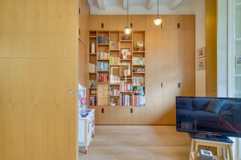 Huoneisto myytävänä Barcelona, Espanja, 2 makuuhuonetta, 75 m2 No. 192734 - kuva 16