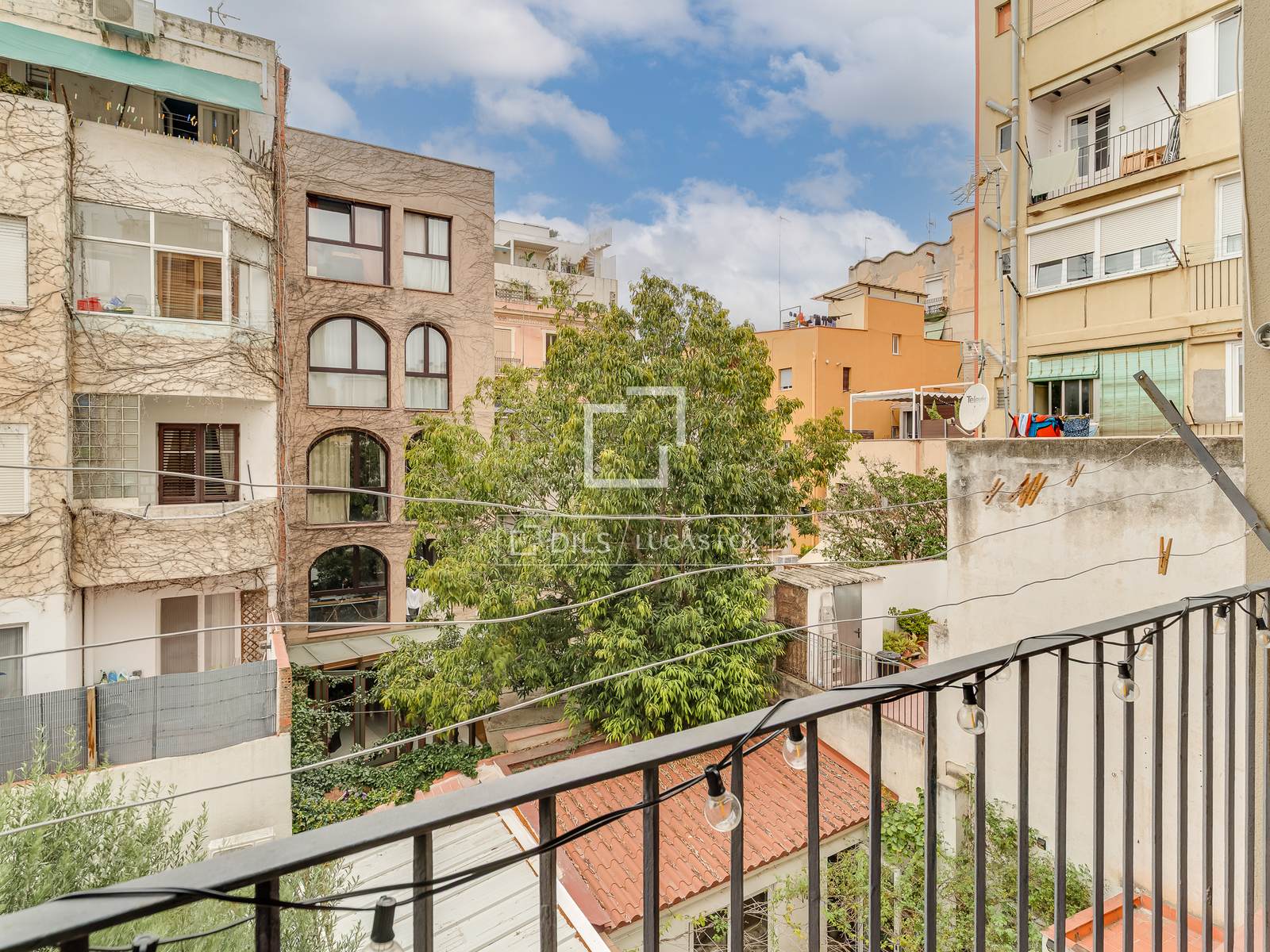 Wohnung in Barcelona, Spanien 2 Schlafzimmer, 75 m2 Nr. 192734