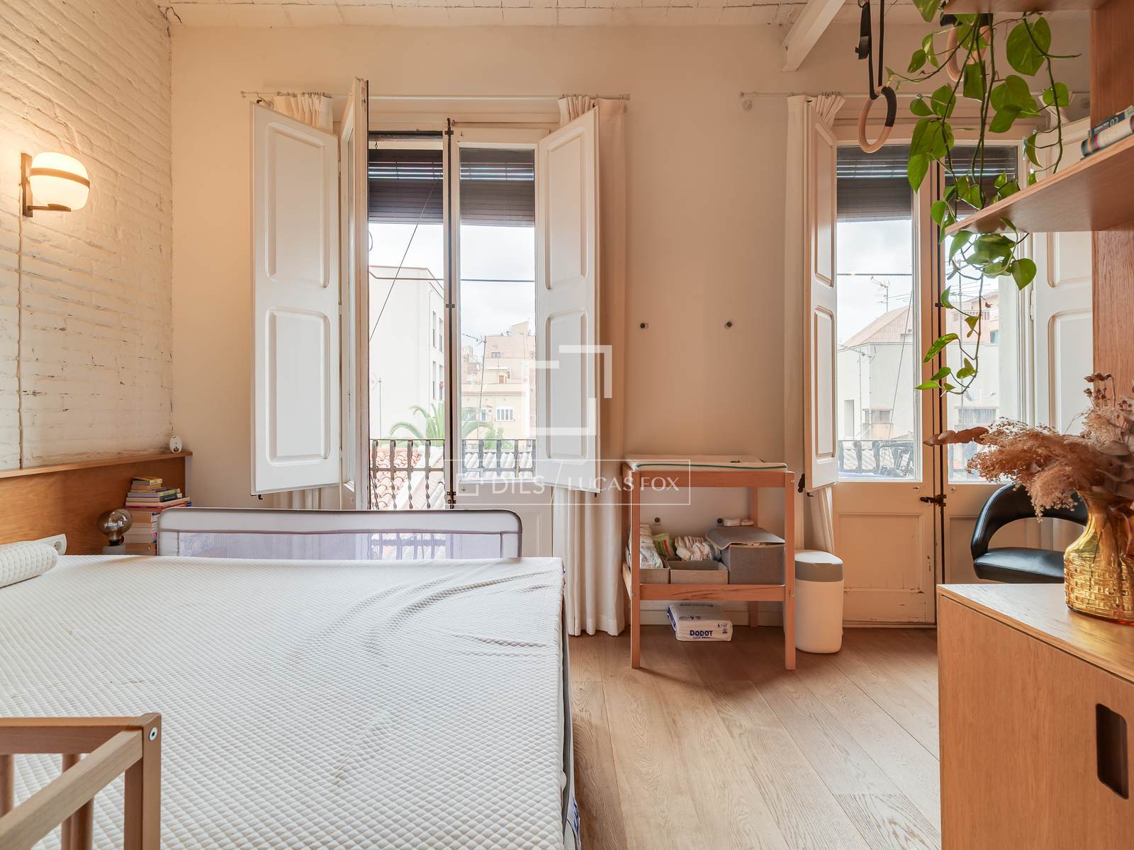 Wohnung in Barcelona, Spanien 2 Schlafzimmer, 75 m2 Nr. 192734