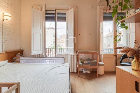 Huoneisto myytävänä Barcelona, Espanja, 2 makuuhuonetta, 75 m2 No. 192734 - kuva 25