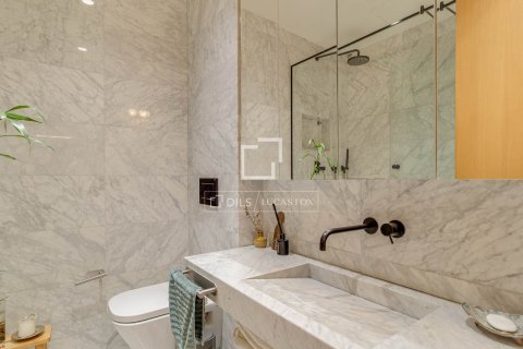 Huoneisto myytävänä Barcelona, Espanja, 2 makuuhuonetta, 75 m2 No. 192734 - kuva 21
