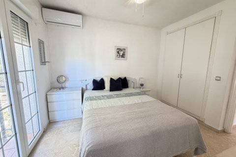 Apartment for sale in Alicante, Spain 2 bedrooms, 75 sq.m. No. 195255 - photo 17