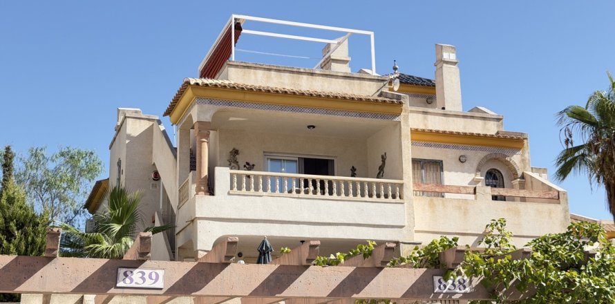 Apartment in Alicante, Spain 2 bedrooms, 75 sq.m. No. 195255